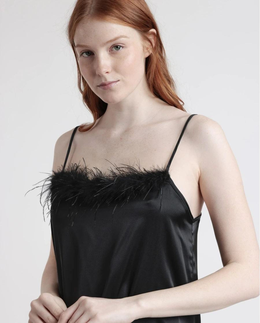 Camisa em Cetim com Plumas Preto