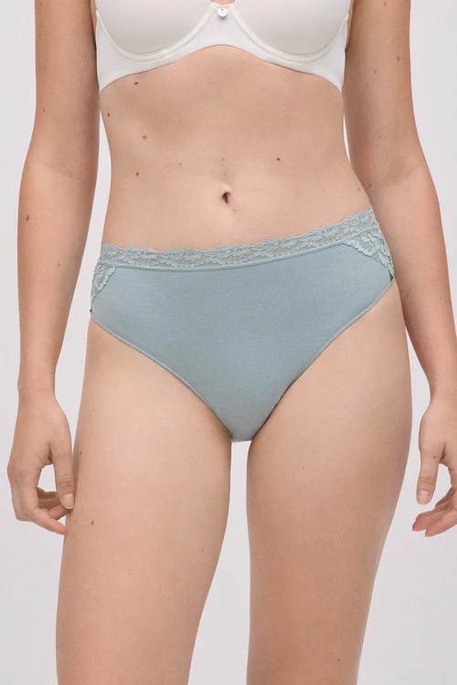 Cueca Midi Algodão com Renda