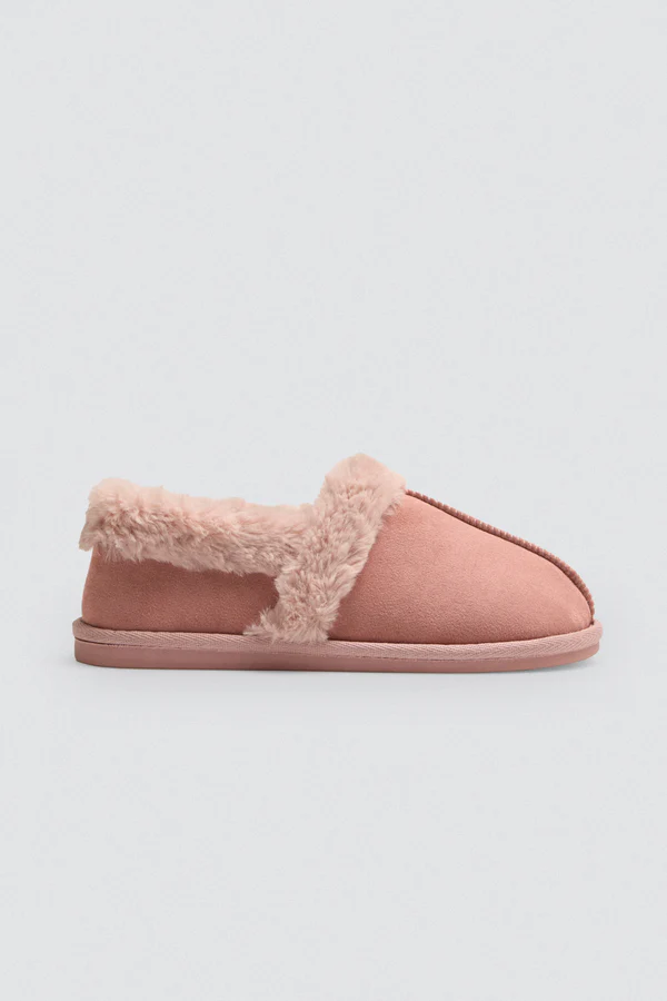 Pantufa de Senhora com Pêlo Rosa