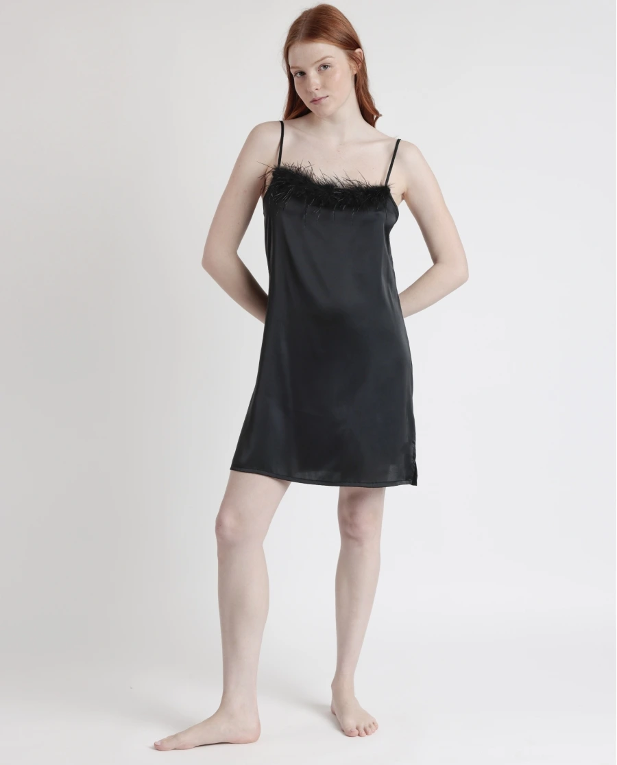 Camisa em Cetim com Plumas Preto