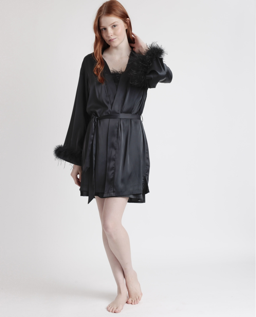 Robe em Cetim com Plumas Preto